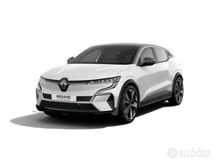 Bianco Nuova 2025 Renault Mégane Techno Tre volumi | 31.700 € (Buon prezzo)