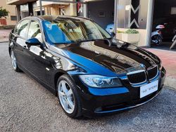 Usata 2007 BMW 320 Tre volumi | 700 €