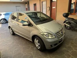 Usata 2009 Mercedes A150 Avantgarde Edition Monovolume | 2100 € (Buon prezzo)