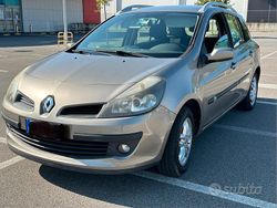 Usata 2008 Renault Clio III Station wagon | 2000 €
