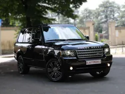 Sumatra black Usata 2011 Land Rover Range Rover Vogue SUV | 17.900 € (Cara)