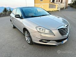 Marrone Usata 2011 Lancia Delta Due volumi | 4000 € (Buon prezzo)