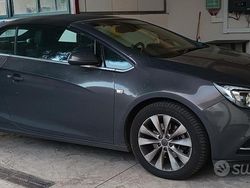 Grigio Usata 2013 Opel Cascada Cabrio | 10.000 €