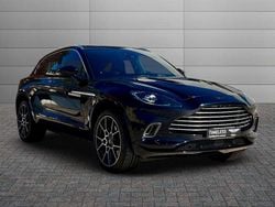 Ultramarine black Usata 2021 Aston Martin DBX SUV | 136.000 €