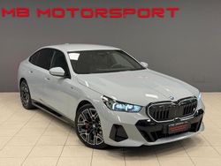 Grigio Usata 2024 BMW 520 M Sport Tre volumi | 51.900 € (Ottimo prezzo)
