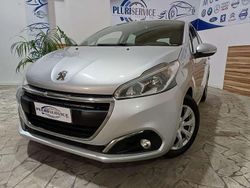 Argento Usata 2017 Peugeot 208 Active Due volumi | 4800 € (Buon prezzo)