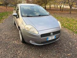 Grigio Usata 2007 Fiat Grande Punto Due volumi | 3500 € (Buon prezzo)