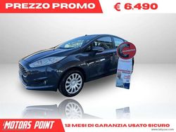 Grigio Usata 2015 Ford Fiesta Due volumi | 6490 € (Buon prezzo)