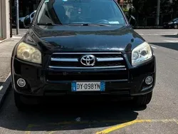Usata 2010 Toyota RAV4 SUV | 7000 € (Buon prezzo)