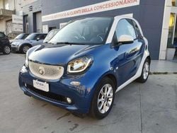 Blu/azzurro Usata 2015 Smart ForTwo Coupé Due volumi | 10.900 € (Cara)