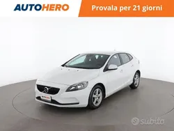 Bianco Usata 2017 Volvo V40 Kinetic Station wagon | 11.799 € (Buon prezzo)