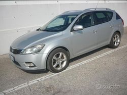 Grigio Usata 2010 Kia Ceed Sportswagon EX Station wagon | 2999 € (Molto cara)