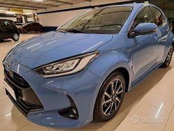 Urban blue Usata 2021 Toyota Yaris Hybrid Trend Tre volumi | 16.900 € (Buon prezzo)