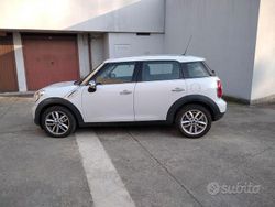 Bianco Usata 2011 Mini Countryman SUV | 6500 € (Buon prezzo)