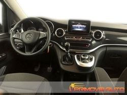 Grigio Usata 2019 Mercedes V200 Monovolume | 41.300 €