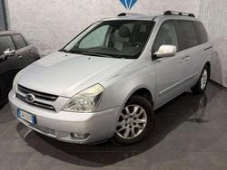 Argento Usata 2009 Kia Carnival Family Monovolume | 3900 €
