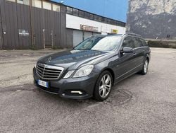 Blu Usata 2010 Mercedes E350 Avantgarde Station wagon | 5900 € (Ottimo prezzo)
