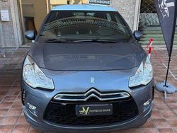Grigio Usata 2010 Citroën DS3 Chic Tre volumi | 6800 € (Molto cara)
