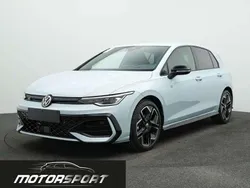 Crystal ice blue Nuova 2025 VW Golf VIII R-line Tre volumi | 35.950 € (Ottimo prezzo)