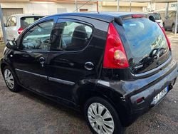 Nero Usata 2011 Peugeot 107 Access Due volumi | 2999 € (Buon prezzo)