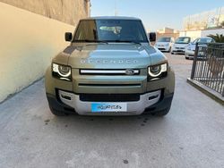 Verde Nuova 2025 Land Rover Defender SE Dynamic Station wagon | 79.999 € (Molto cara)