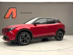 Nuova 2025 Alfa Romeo Junior Edizione Speciale SUV | 33.990 € (Buon prezzo)