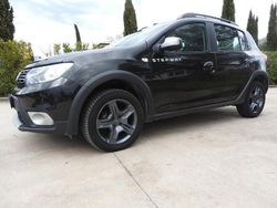 Nero Usata 2018 Dacia Sandero Stepway Due volumi | 9700 € (Cara)