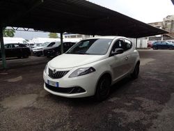 Bianco Usata 2023 Lancia Ypsilon Gold Due volumi | 12.900 € (Buon prezzo)