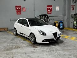 Bianco Usata 2017 Alfa Romeo Giulietta Super Tre volumi | 14.000 € (Buon prezzo)