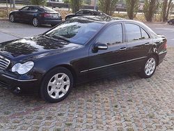 Nero Usata 2006 Mercedes C220 Tre volumi | 4999 € (Buon prezzo)