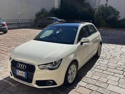 Bianco Usata 2012 Audi A1 Sportback Ambition Due volumi | 11.000 € (Buon prezzo)