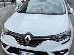 Usata 2017 Renault Mégane IV Tre volumi | 12.000 € (Buon prezzo)
