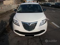 Bianco Usata 2013 Lancia Ypsilon Due volumi | 5900 € (Buon prezzo)