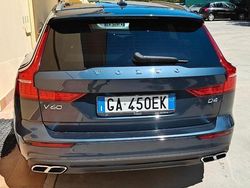 Blu/azzurro Usata 2020 Volvo V60 Business Edition Station wagon | 21.900 € (Cara)