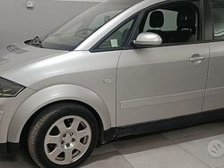 Grigio Usata 2002 Audi A2 Due volumi | 2500 € (Buon prezzo)