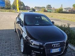 Usata 2012 Audi A1 Sportback Ambition Due volumi | 4900 € (Buon prezzo)