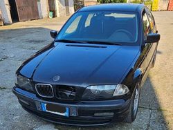 Nero Usata 2000 BMW 320 Tre volumi | 2990 € (Buon prezzo)
