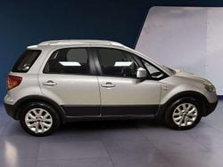 Grigio Usata 2009 Fiat Sedici Emotion SUV | 4900 € (Buon prezzo)