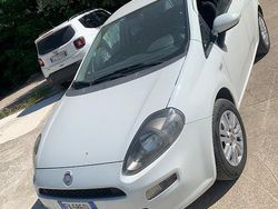 Bianco Usata 2014 Fiat Grande Punto Due volumi | 4500 €