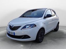 Bianco Usata 2023 Lancia Ypsilon Gold Due volumi | 12.900 € (Buon prezzo)