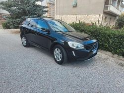 Nero Usata 2016 Volvo XC60 Business Edition SUV | 16.000 € (Buon prezzo)
