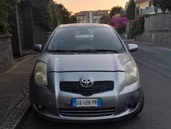 Usata 2006 Toyota Yaris Tre volumi | 2500 €