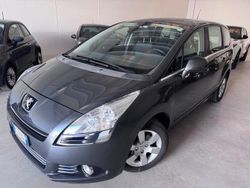 Grigio Usata 2010 Peugeot 5008 Monovolume | 6499 € (Buon prezzo)