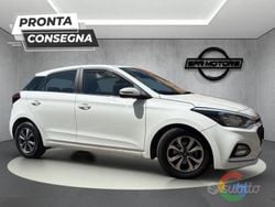 Bianco Usata 2020 Hyundai i20 Tre volumi | 12.490 € (Buon prezzo)