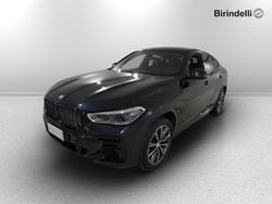 Carbonschwarz metallizzato Usata 2022 BMW X6 M Sport SUV | 62.900 € (Buon prezzo)