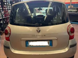 Beige Usata 2006 Renault Modus Monovolume | 2900 € (Buon prezzo)