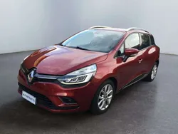 Rosso intenso npk Usata 2017 Renault Clio GrandTour Intens Station wagon | 11.594 € (Cara)