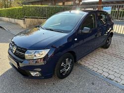 Blu/azzurro Usata 2018 Dacia Sandero Lauréate Tre volumi | 7700 € (Buon prezzo)