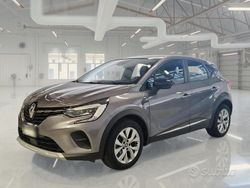Grigio Usata 2021 Renault Captur Business SUV | 15.450 € (Cara)