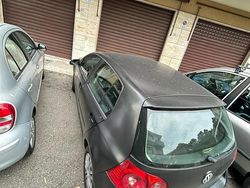 Nero Usata 2005 VW Golf V Tre volumi | 2000 € (Ottimo prezzo)